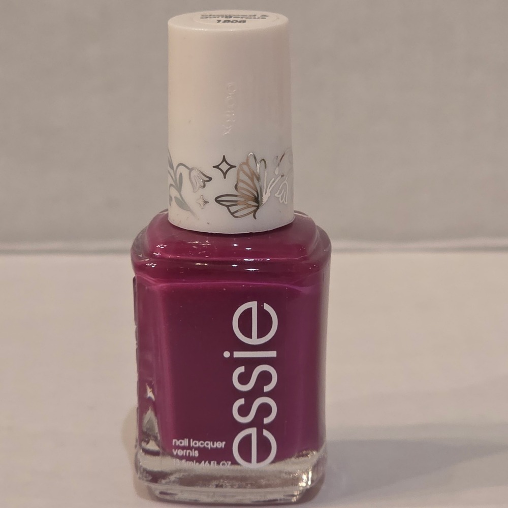 Essie Nail Lacquer Charmed & Dangerous 1808 Magenta Plum Polish 0.46oz